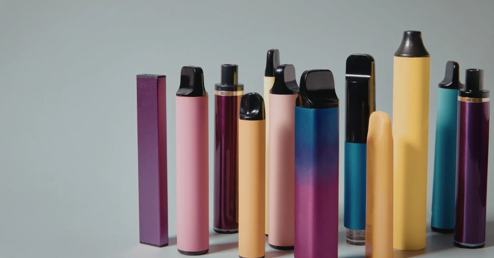 Vapes Are Banned In India. So How Are People Still Using Them??